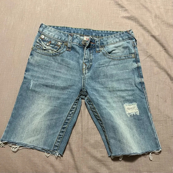 Vintage Y2k True Religion Billy Ripped Jean Shorts Teens size 16 women’s size 28 - Picture 1 of 7